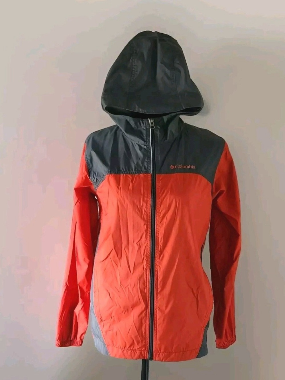 Columbia Youth Unisex Size L Lightweight
Jacket Full Zip Windbreaker